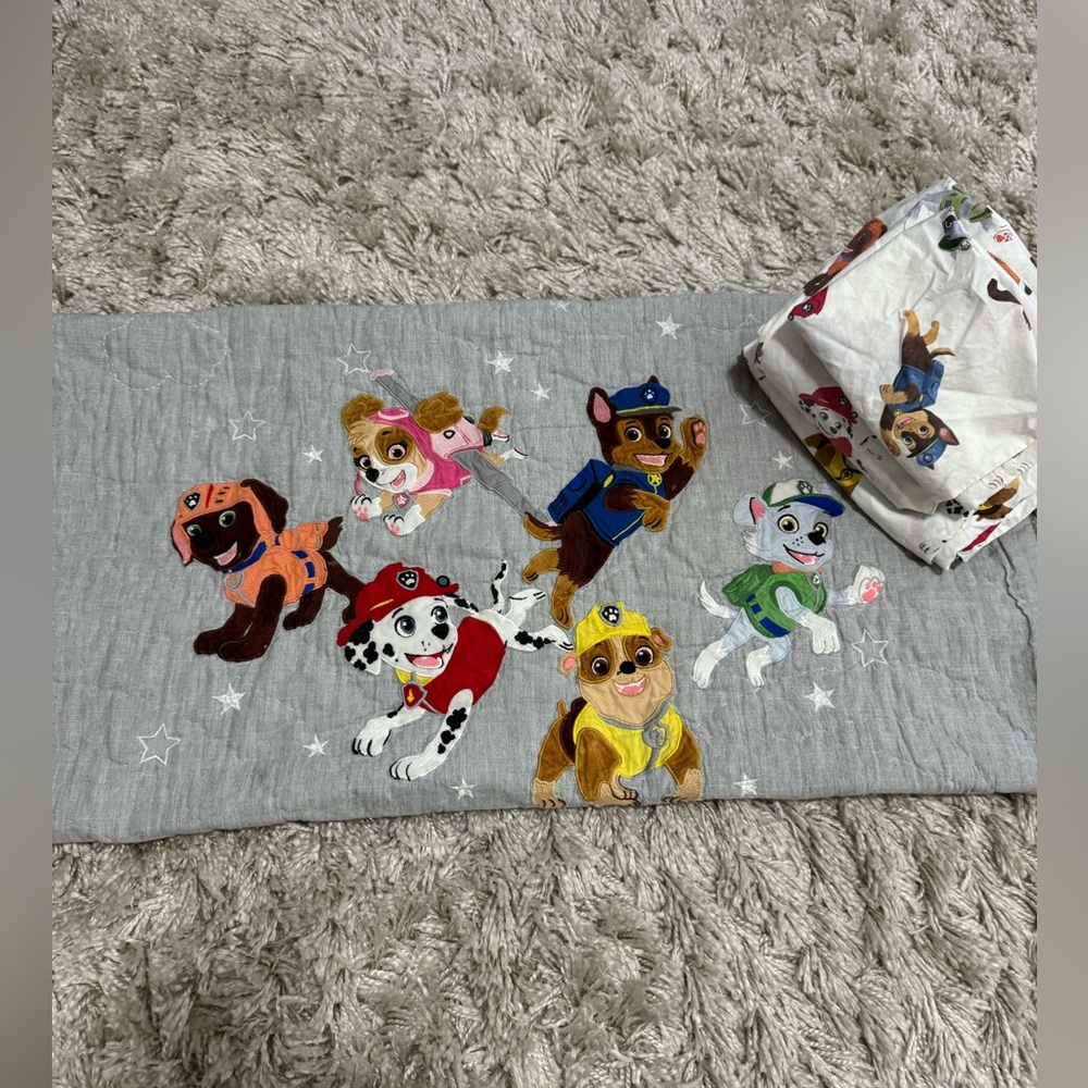 PBK Paw Patrol Crib Sheets w Blanket